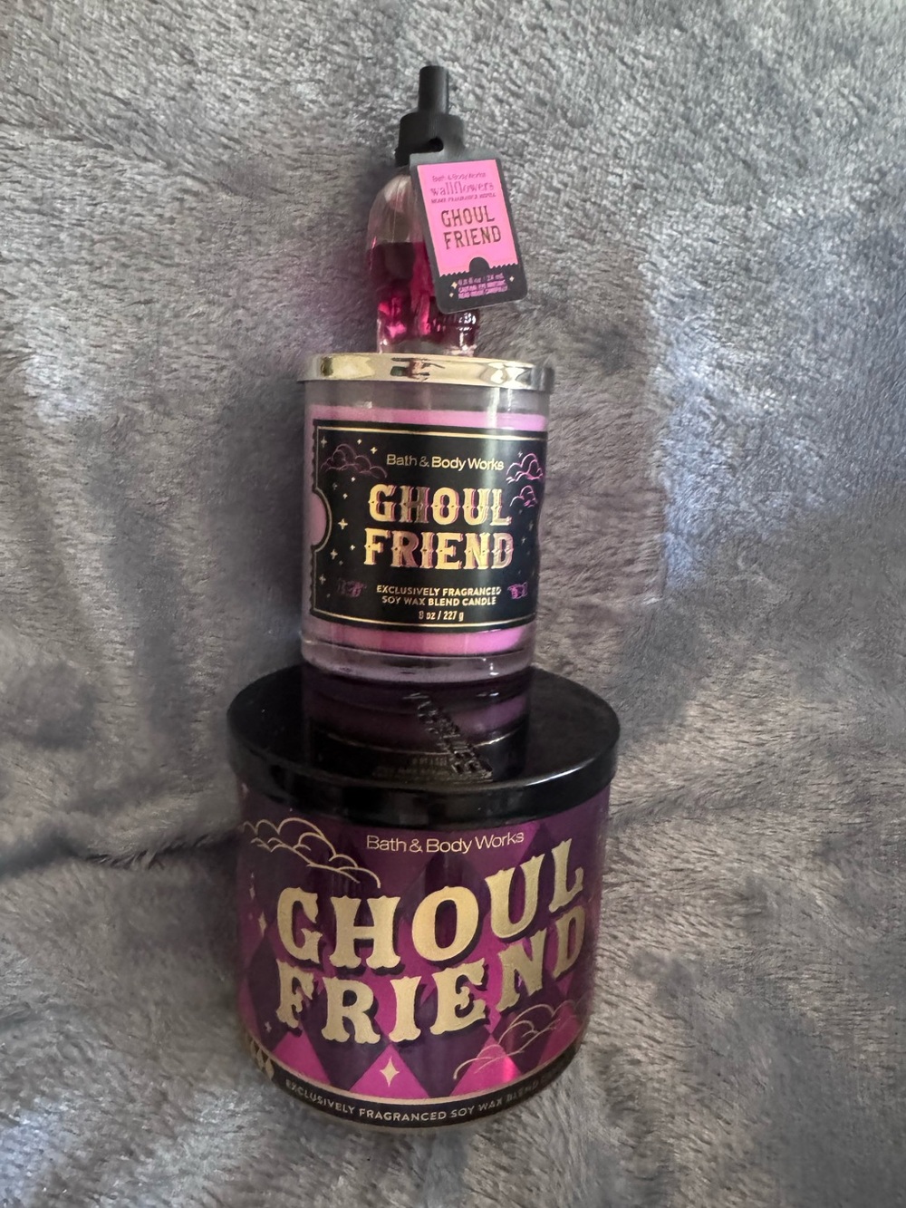 New NWT Lot Bath And Body Works Halloween Ghoul Friend 2 Candles + Wallflower